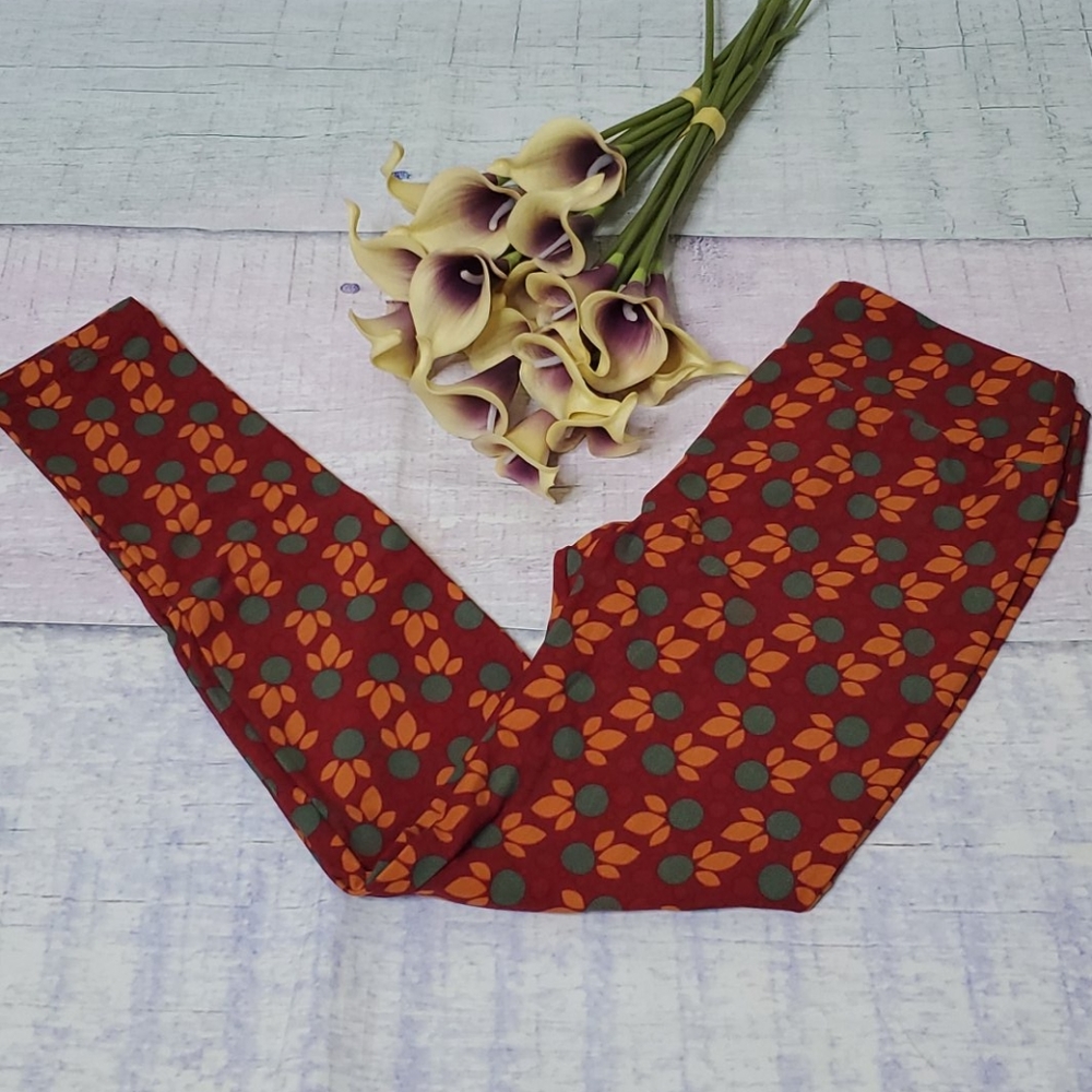 LuLaRoe OS Floral Like Print Leggings